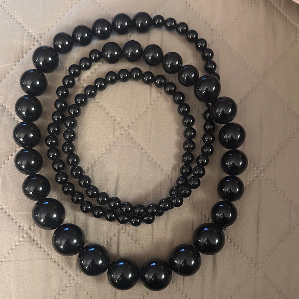 Elegant Black Beaded Necklace Set